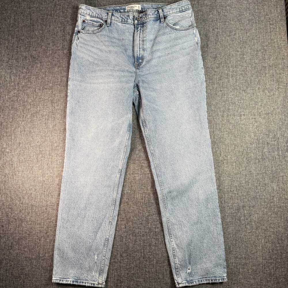 Abercrombie & Fitch 90s Straight Jeans Women 34/18 Light Wash Distressed - Picture 2 of 14